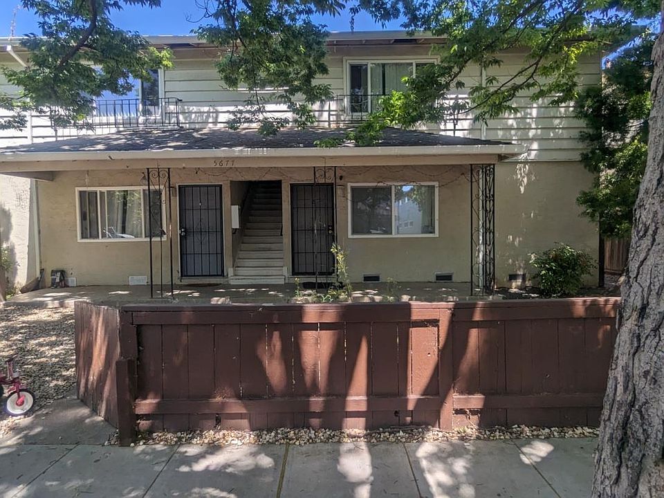 2nd image of 5677 Hoffman Ct