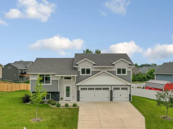 1105 Woodland Dr, Howard Lake, MN 55349