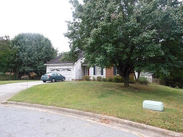 2nd image of 4100 Chinaberry Ct