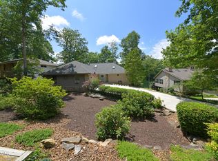 171 Meadowview Dr, Crossville, TN 38558