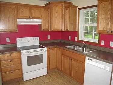5th image of 137 McKim Way
