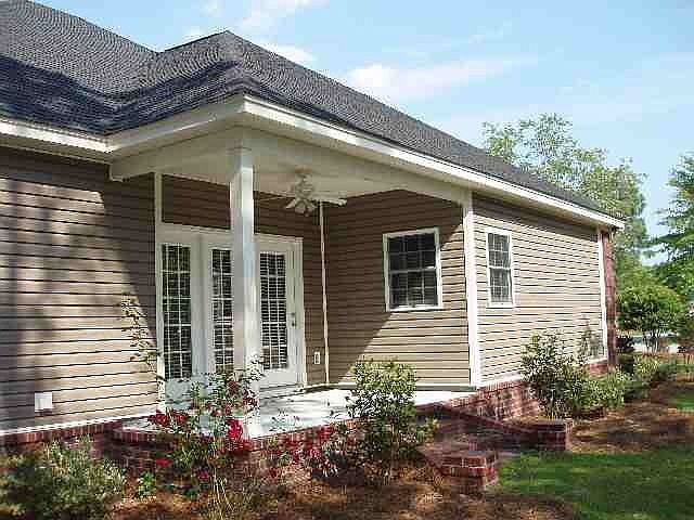 2nd image of 200 Little Pee Dee Rd