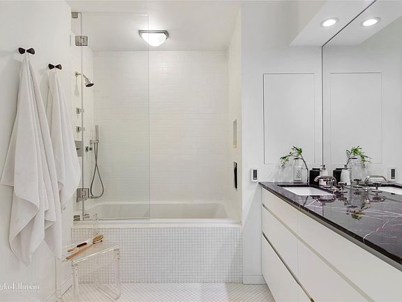 5th image of 211 Madison Ave #8A