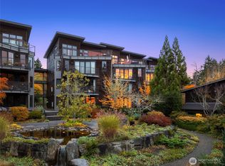 620 NE Vineyard Ln UNIT B302, Bainbridge Island, WA 98110