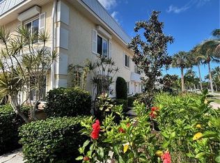 296 4th Ave S #296, Naples, FL 34102