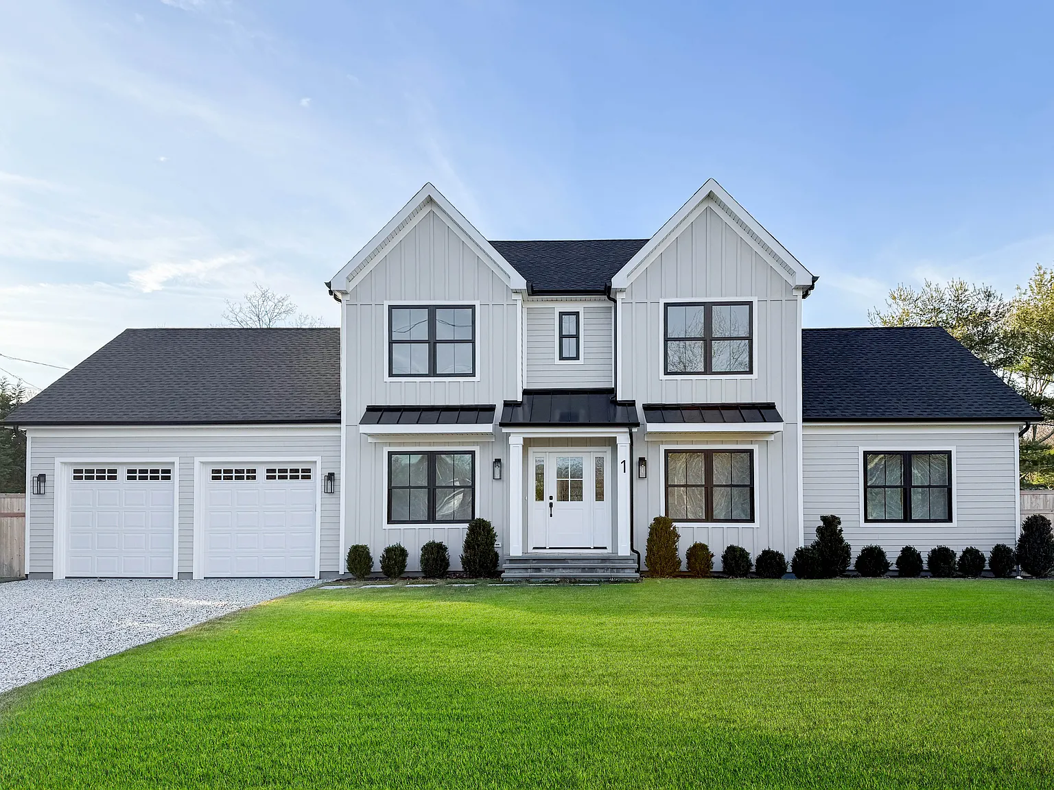 Summit Vista | 4BR Designer Home with Pool & Patio | Rove Travel — Photo 3