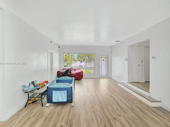 4th image of 19330 NW 4th Ave