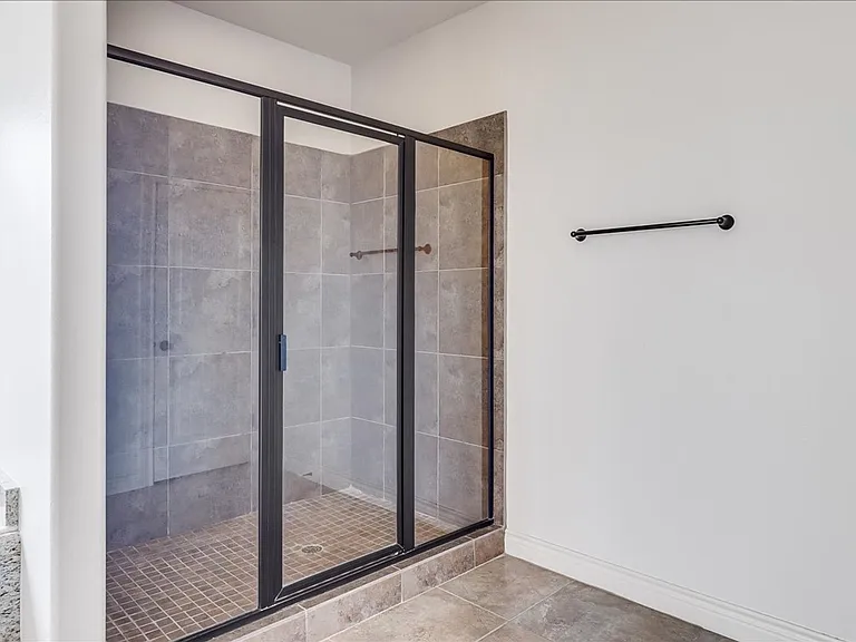 6241 Lago Vista Dr — Photo 48