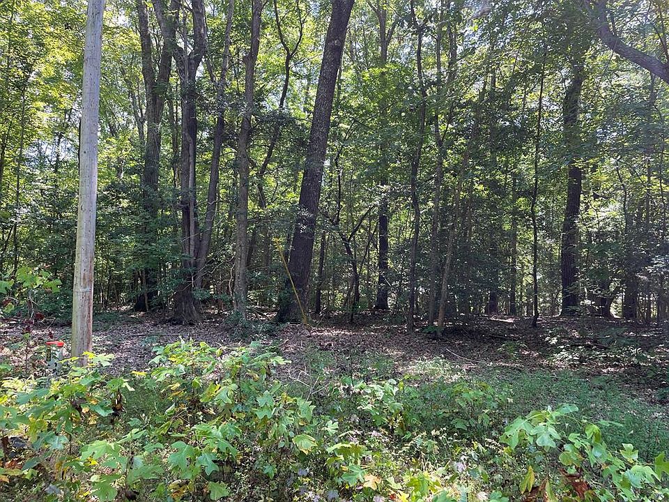 2nd image of Oakwood Ct