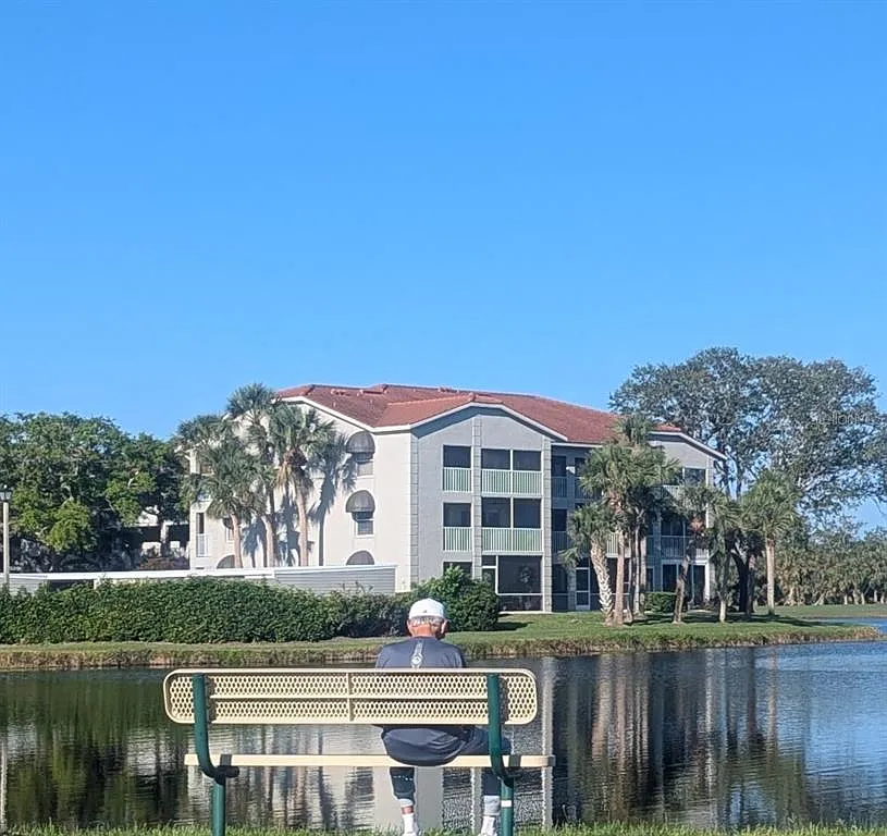 2 bed, 2.0 bath, 1230 sqft, $2,100 — Photo 1