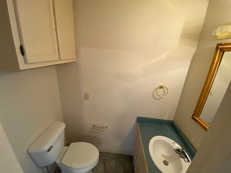 30 Sunshine Ct #B — Photo 10