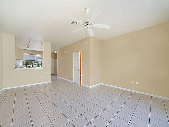 4th image of 3646 Pine Oak Cir APT 106