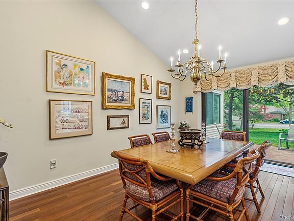 3rd image of 111 Dove Hill Drive