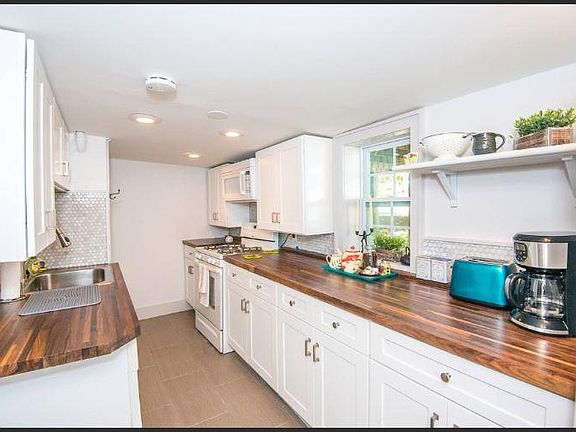 Kitchen with all amenities included