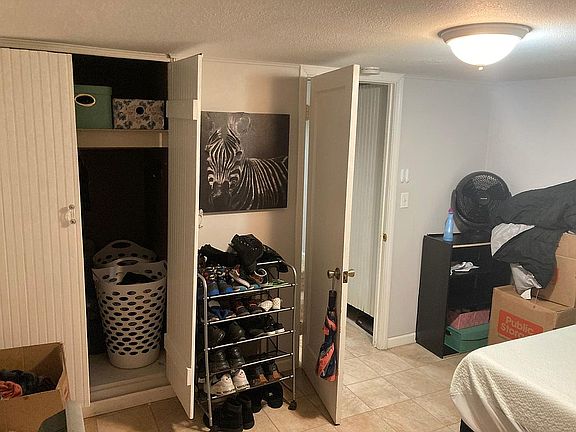 3rd image of 18 Columbia Cir SW