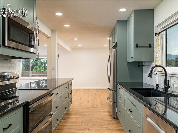 3rd image of 702 Leta Dr