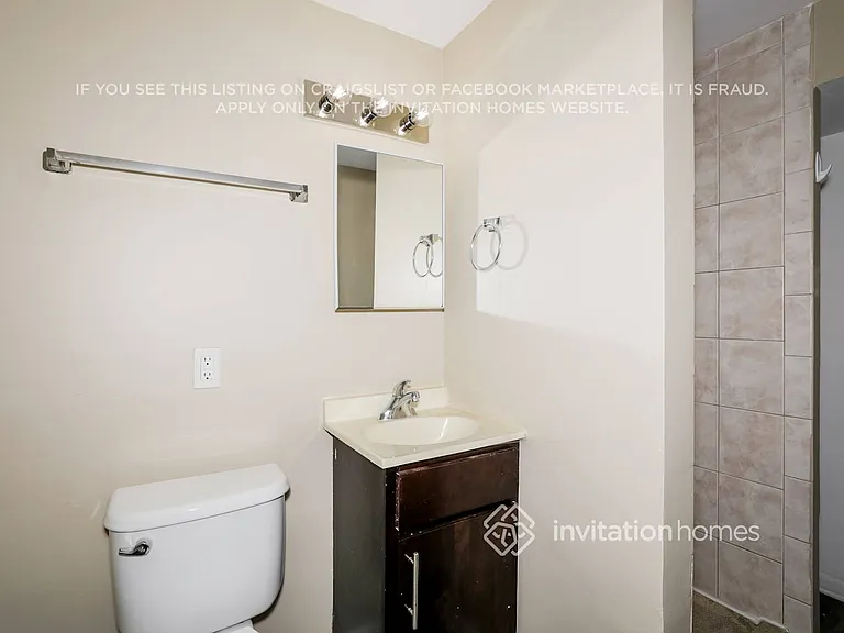 1381 Alberta Ct — Photo 16