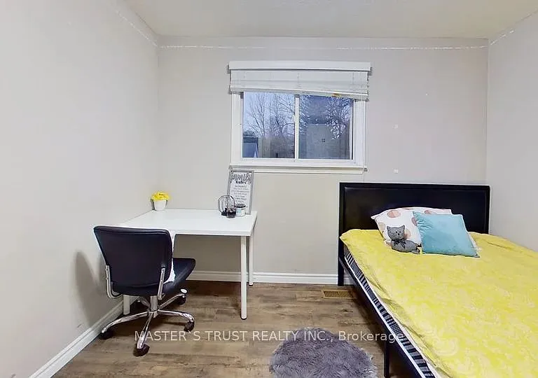 117 Erb St W #4 — Photo 5