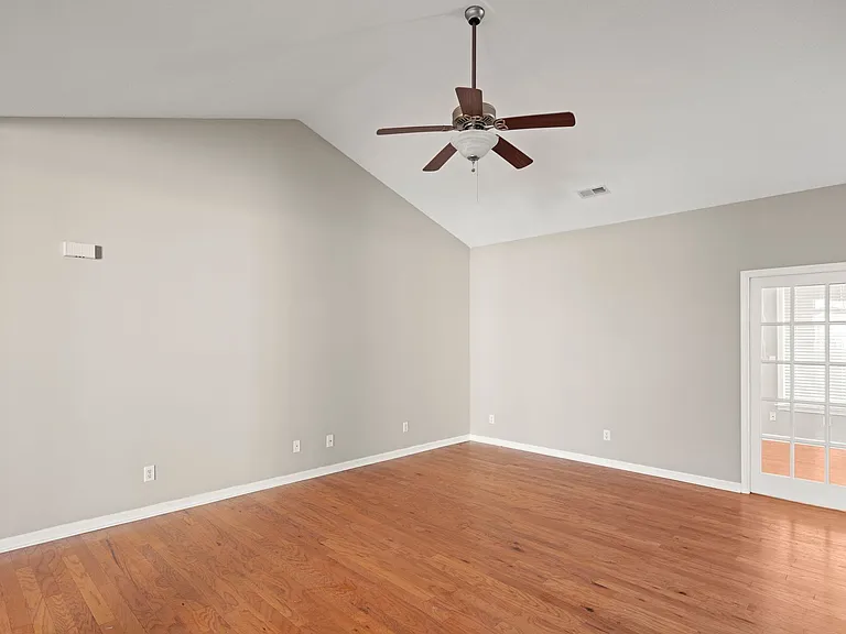 8 Hadley Park Way — Photo 5