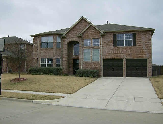 1st image of 721 Raven Dr