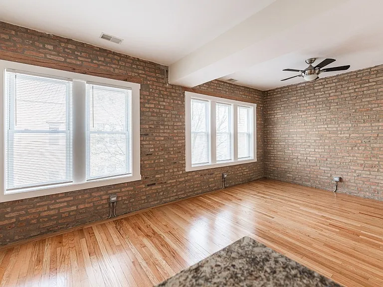 1334 W Estes Ave #2S — Photo 8