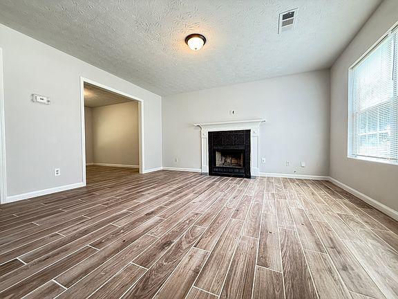 5th image of 3039 Sentinel Cir
