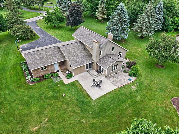 5th image of N2935 Valley View Dr