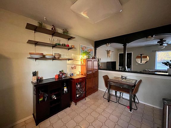 3rd image of 305 Lindy Blvd