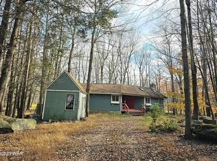 75 Wedge Dr, Lake Ariel, PA 18436