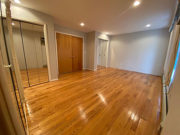 2nd image of 164 Butler St Floor 1
