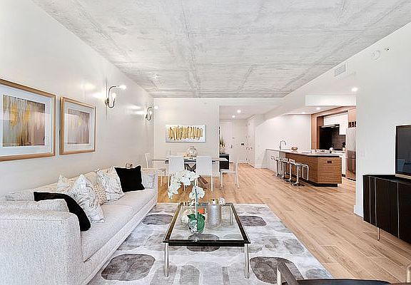 2nd image of 3707 Blackstone Pl #302