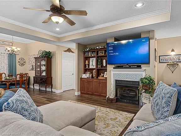 4th image of 2612 Highland Dr