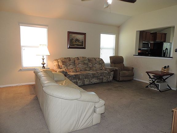 4th image of 226 Adriana Ln