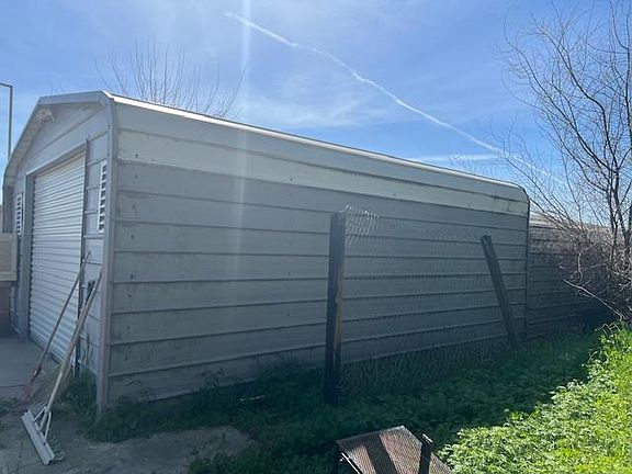 5th image of 26562 Lone Tree Rd