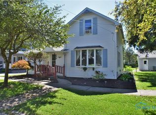 338 Ottawa St, Elmore, OH 43416