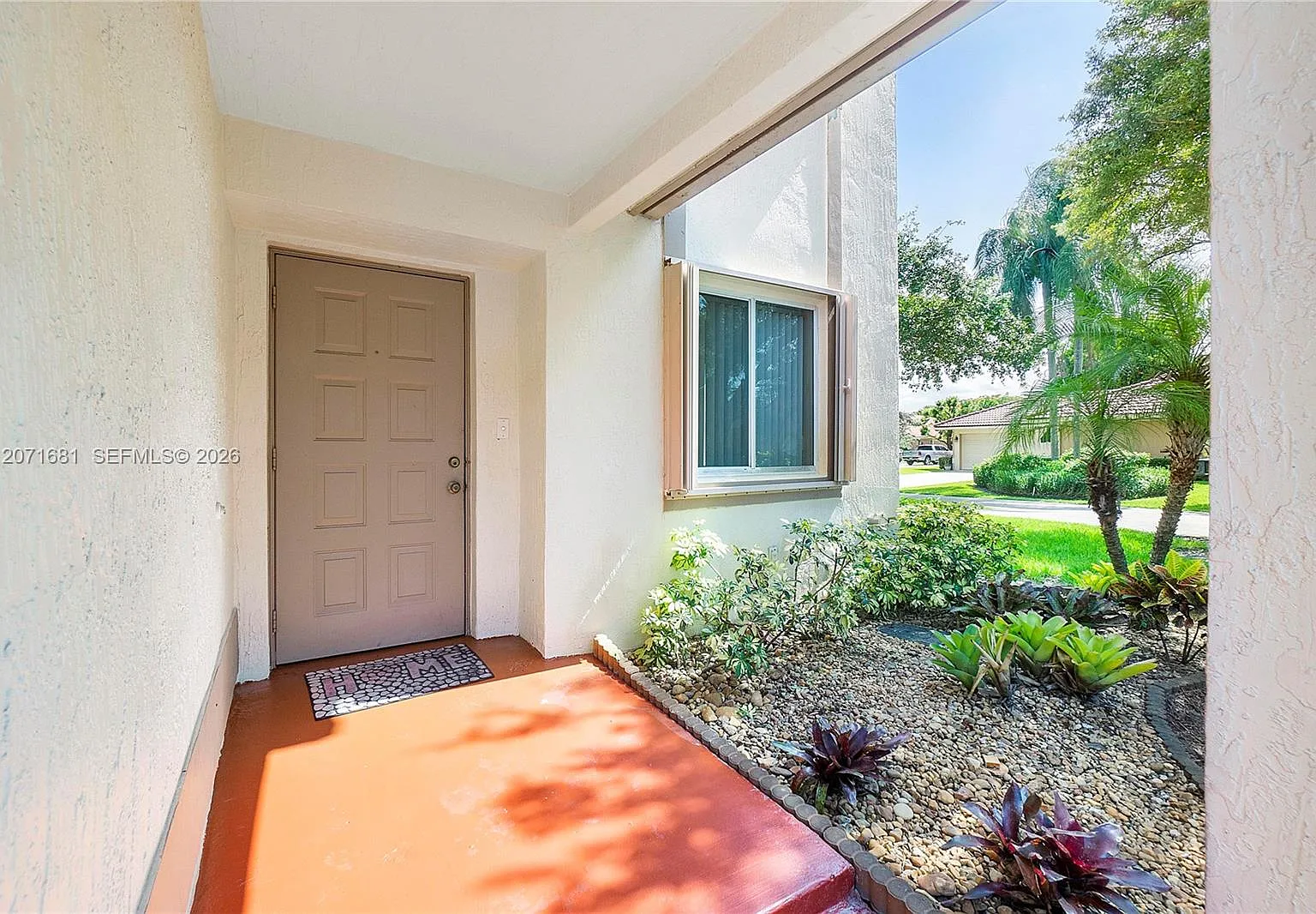 Coral Springs Village — Photo 3