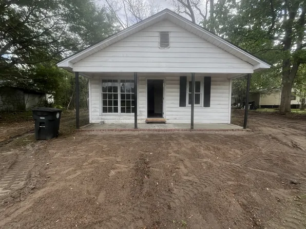 207 State St, Mullins, SC 29574