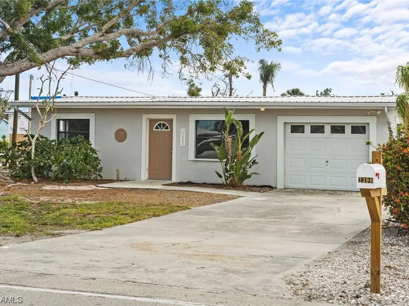 2390 Oleander St, Saint James City, FL 33956