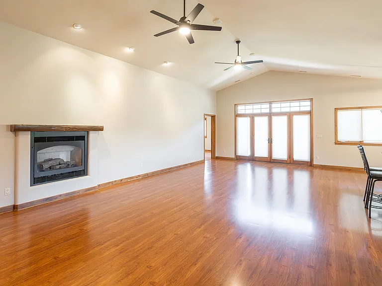 13 Laird Ln — Photo 3