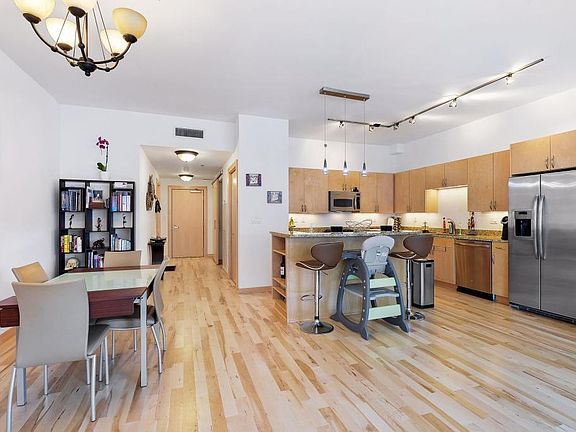 2nd image of 215 10th Ave S Unit 405