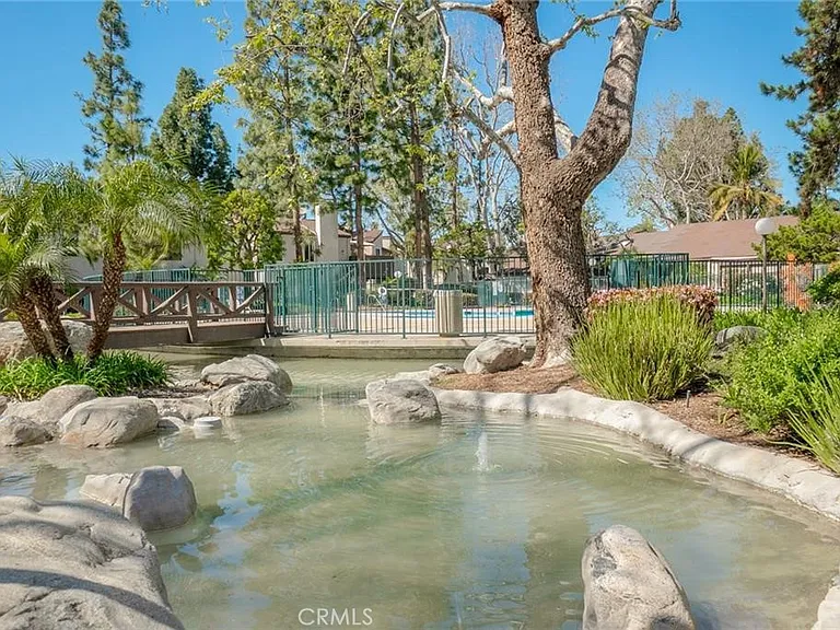 1250 Cabrillo Park Dr — Photo 3