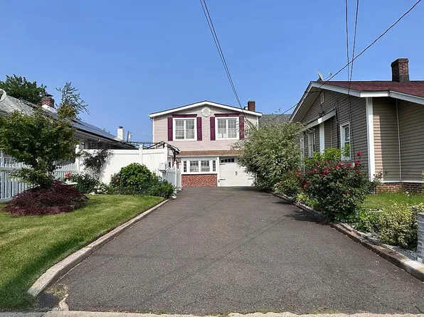 221 Madison St, Linden, NJ 07036