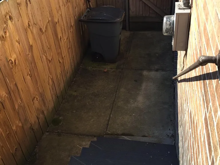 511 S Graham St — Photo 9
