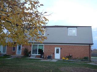 51237 Joseph Dr, Chesterfield, MI
