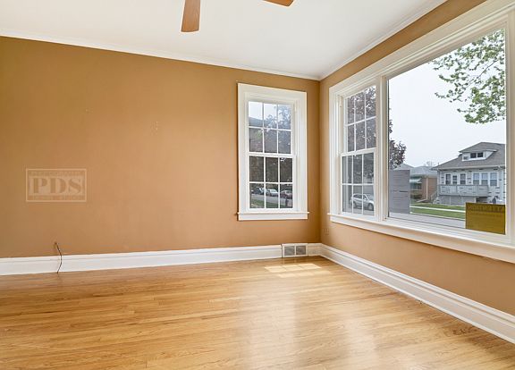 5th image of 2129 N 76th Ave