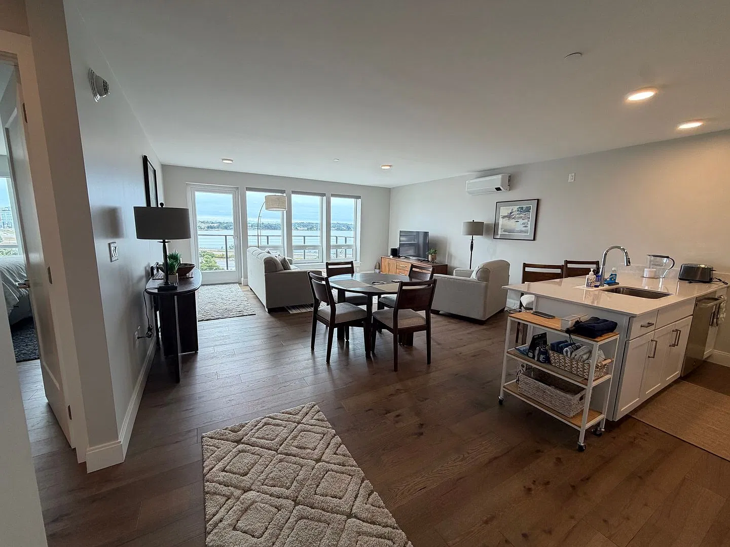 Beautiful Ocean View Rental Available Now — Photo 3