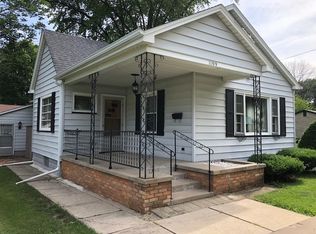 1109 Monroe St, Mendota, IL 61342