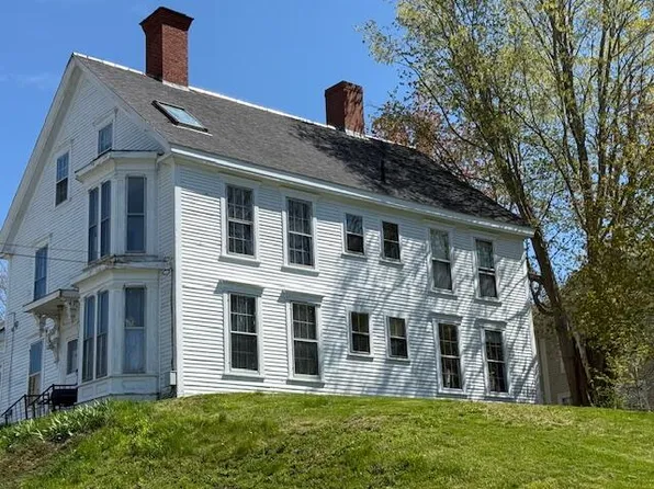 21 Federal Street, Bucksport, ME 04416