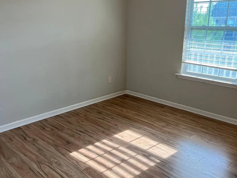 832 Ember Dr — Photo 26