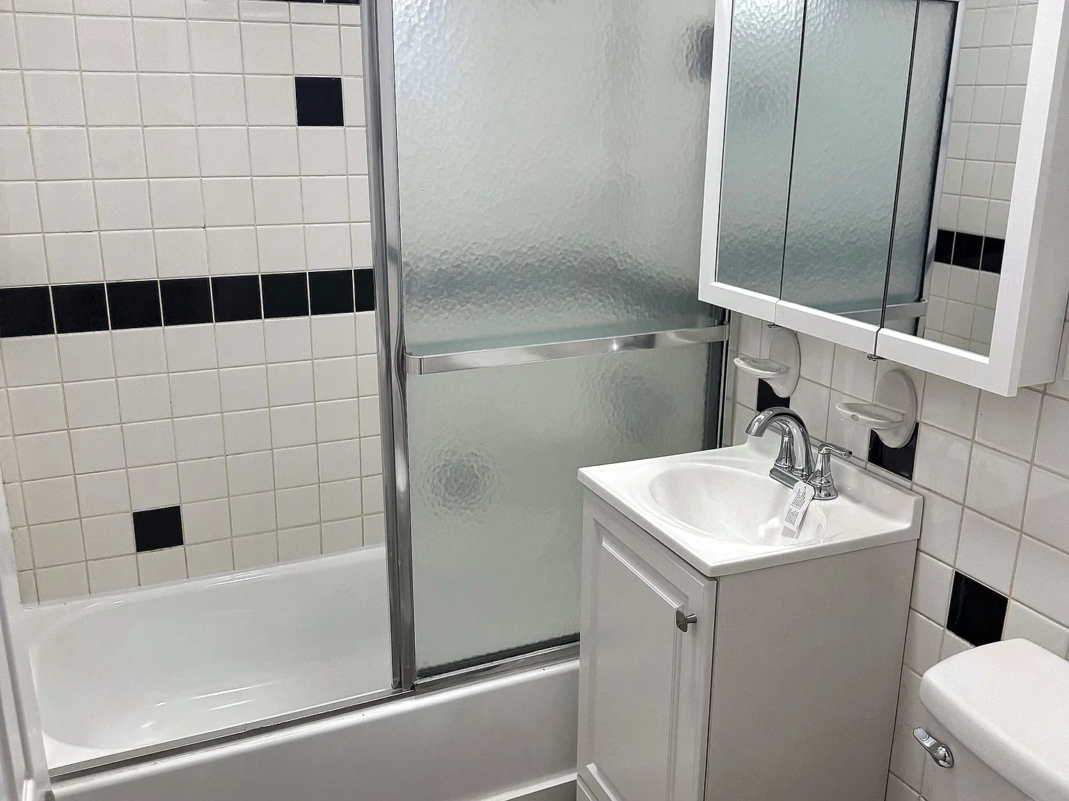 Studio, $1,695 — Photo 4